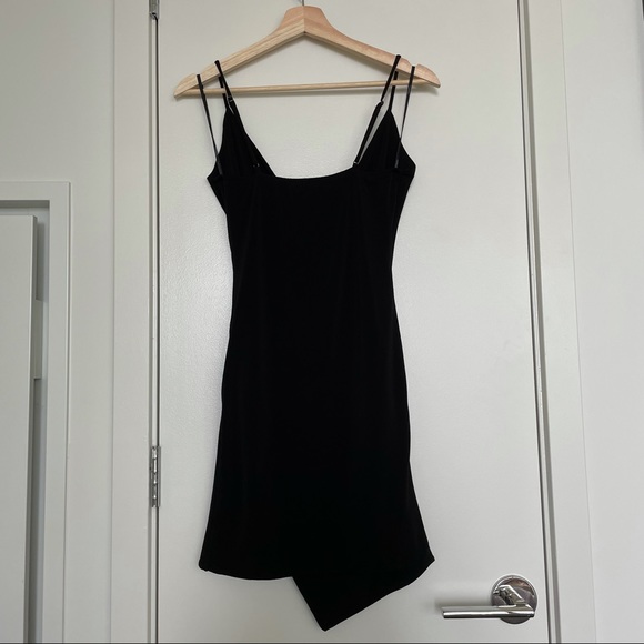 🌟 Forever 21 little black dress - Picture 2 of 4